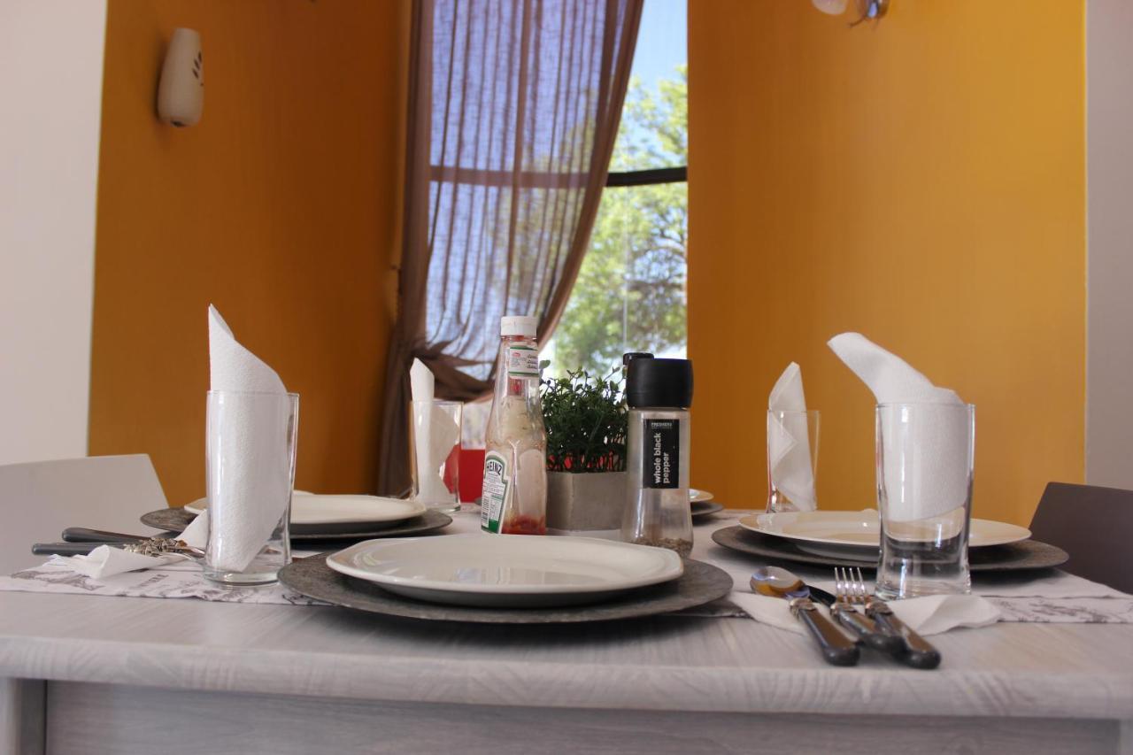 On Hill Lodge Bloemfontein Esterno foto