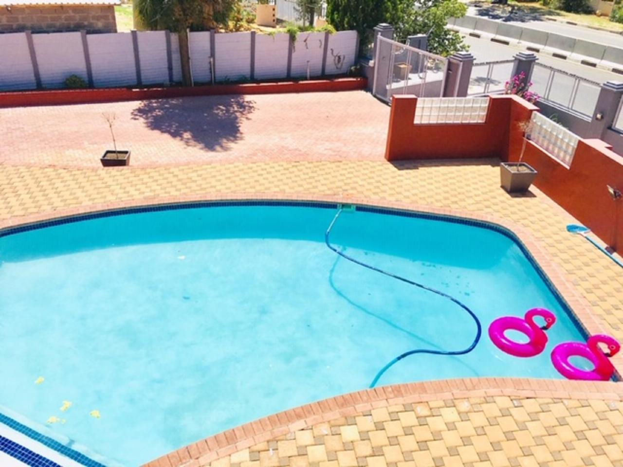 On Hill Lodge Bloemfontein Esterno foto