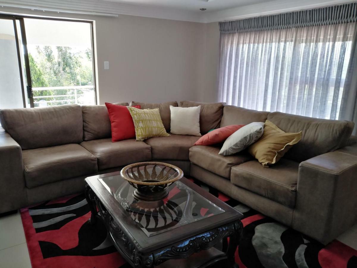 On Hill Lodge Bloemfontein Esterno foto