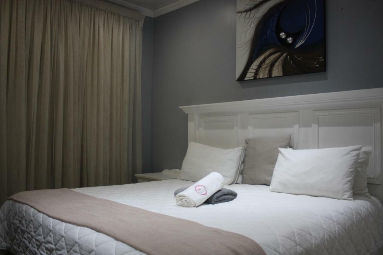 On Hill Lodge Bloemfontein Esterno foto